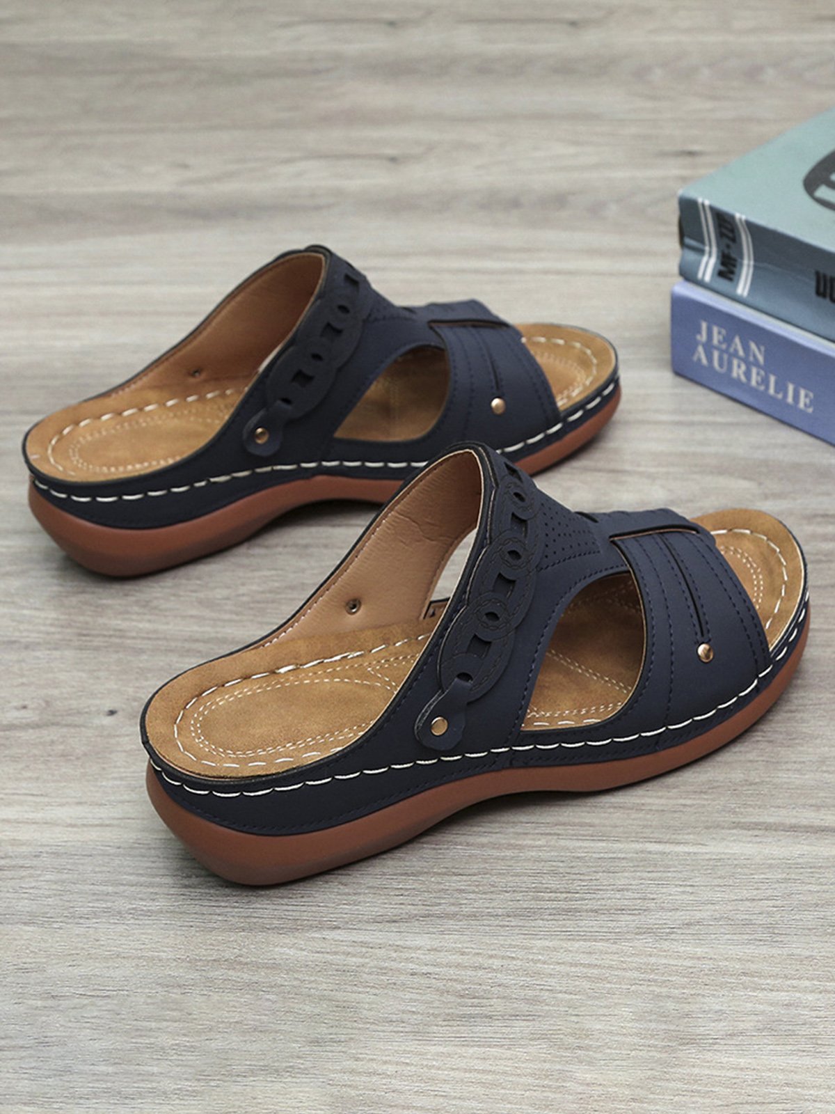 Retro Hollow Breathable Casual Sandals