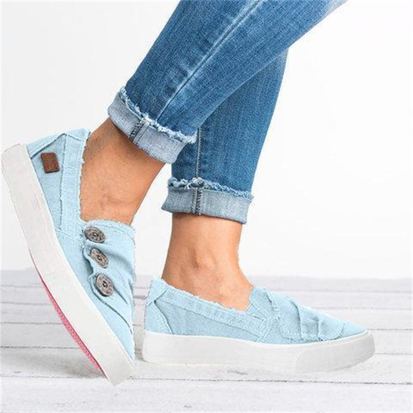 Women's Slip on Shoes Non Slip Fashion Canvas Sneakers Comfortable & Light-Weight Shoes