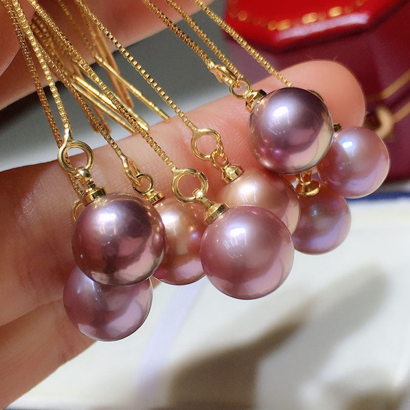 Natural freshwater pearl