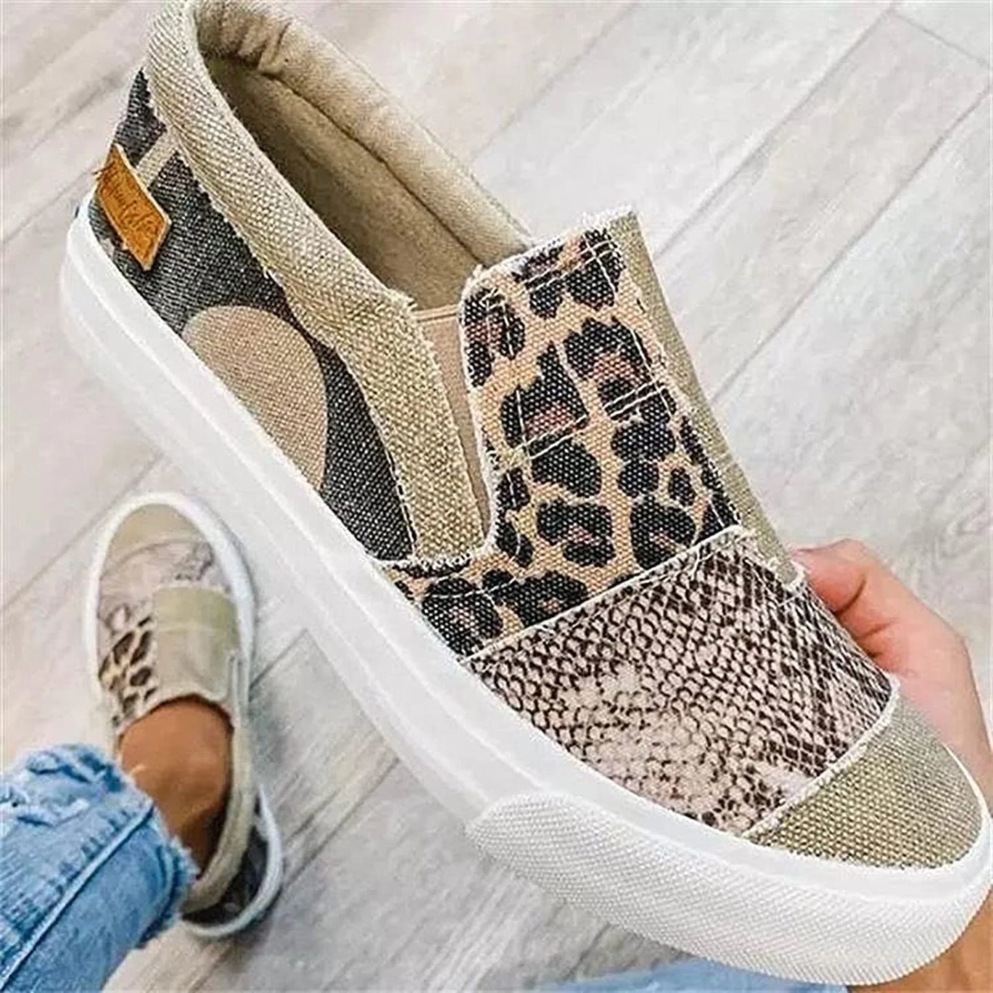 Women's Slip on Casual Sneakers Comfortable Tennis Shoes Work Nurse Flat Shoes